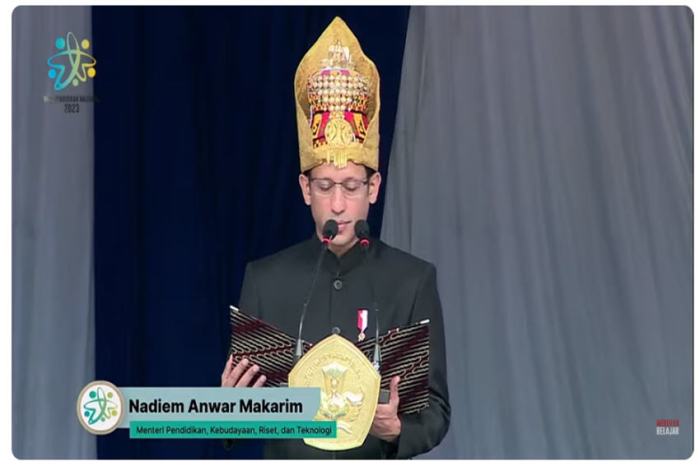 Bapak pendidikan nasional adalah