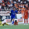 persib dekat juara adam alis ingatkan fokus tiga laga